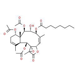 ChemSpider 2D Image | (4S,4aR,5R,6R,7S,8Z,9aS,11aR,12aS,13R,13aS)-4,5,13-Triacetoxy-6-hydroxy-1,4a,8,11a-tetramethyl-11-oxo-4,4a,5,6,7,9a,11,11a,13,13a-decahydro-3H-benzo[4,5]cyclodeca[1,2-b]oxireno[c]furan-7-yl octanoate | C34H48O12