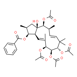 ChemSpider 2D Image | (1S,2S,3aR,4S,5S,6E,9S,10S,11S,12E,13aS)-4,9,10,11-Tetraacetoxy-3a-hydroxy-2,5,8,8,12-pentamethyl-2,3,3a,4,5,8,9,10,11,13a-decahydro-1H-cyclopenta[12]annulen-1-yl benzoate | C35H46O11
