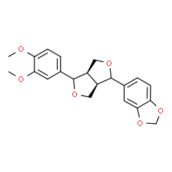 ChemSpider 2D Image | 5-[(3aR,6aR)-4-(3,4-Dimethoxyphenyl)tetrahydro-1H,3H-furo[3,4-c]furan-1-yl]-1,3-benzodioxole | C21H22O6